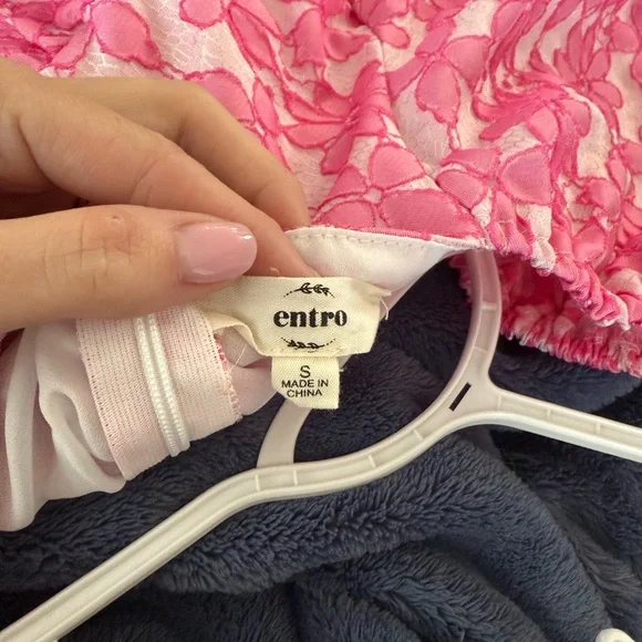 Entro Pink Floral Lace Blouse - Picture 2 of 2